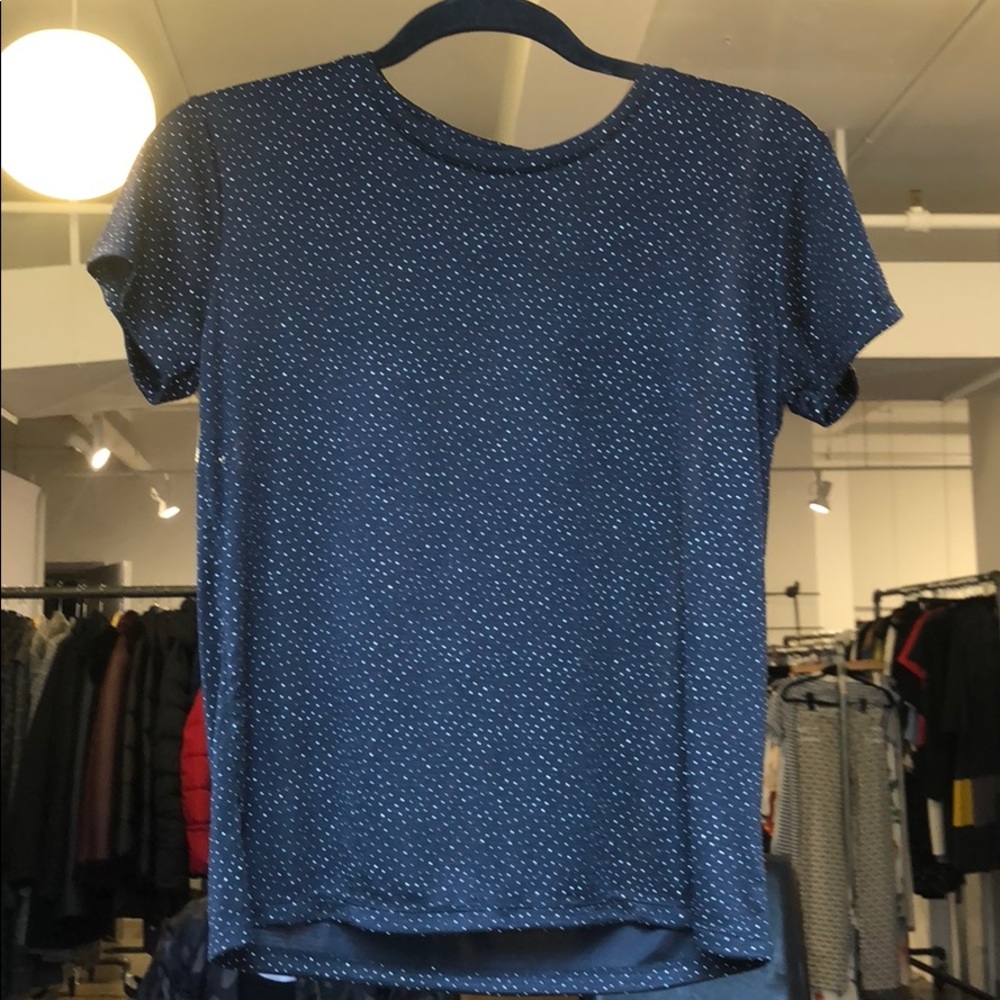 Black round neck t shirt